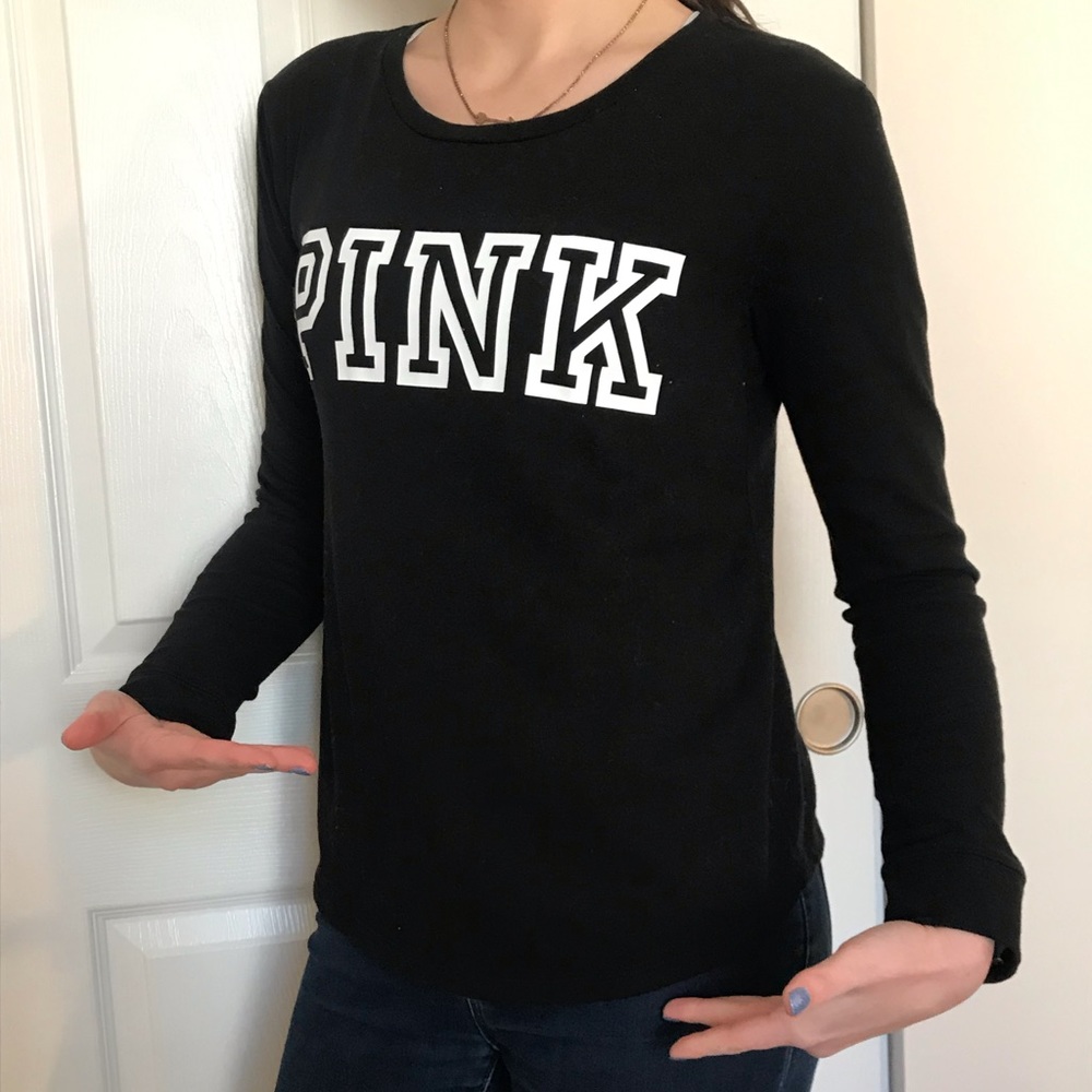 VS Pink Long Sleeve T-Shirt (Size M)